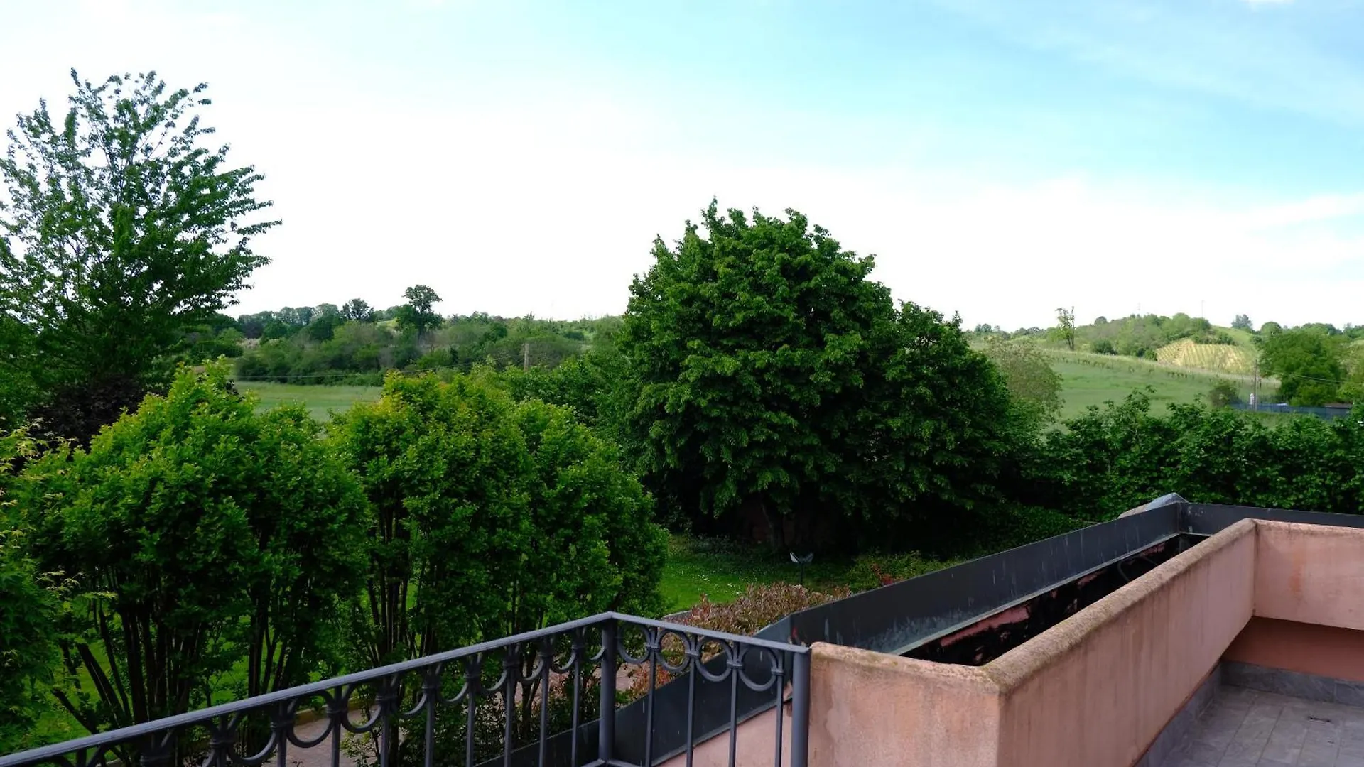 Garden Apartment San Colombano al Lambro 0*,  İtalya